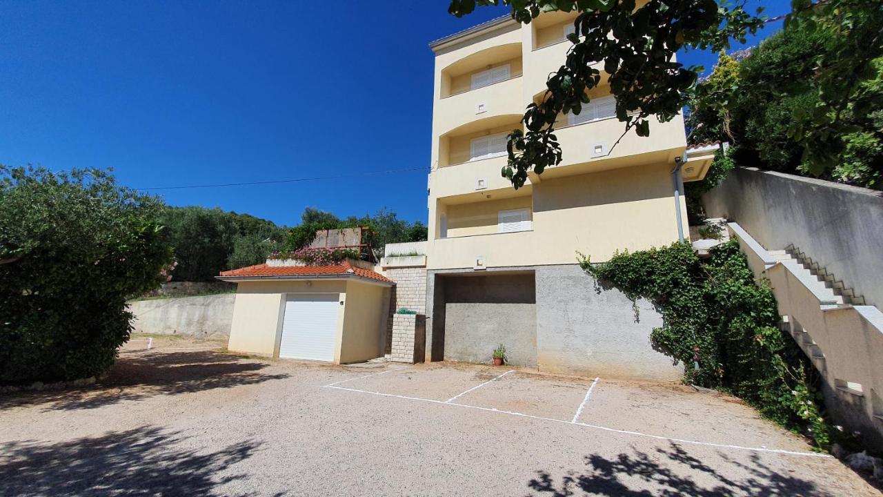 Apartments Maricic Банёл Экстерьер фото
