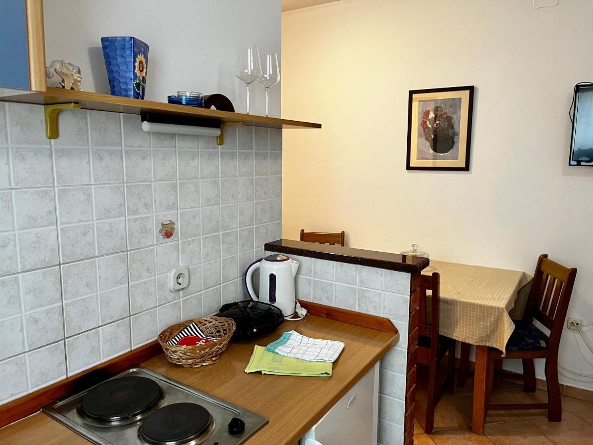 Apartments Maricic Банёл Экстерьер фото