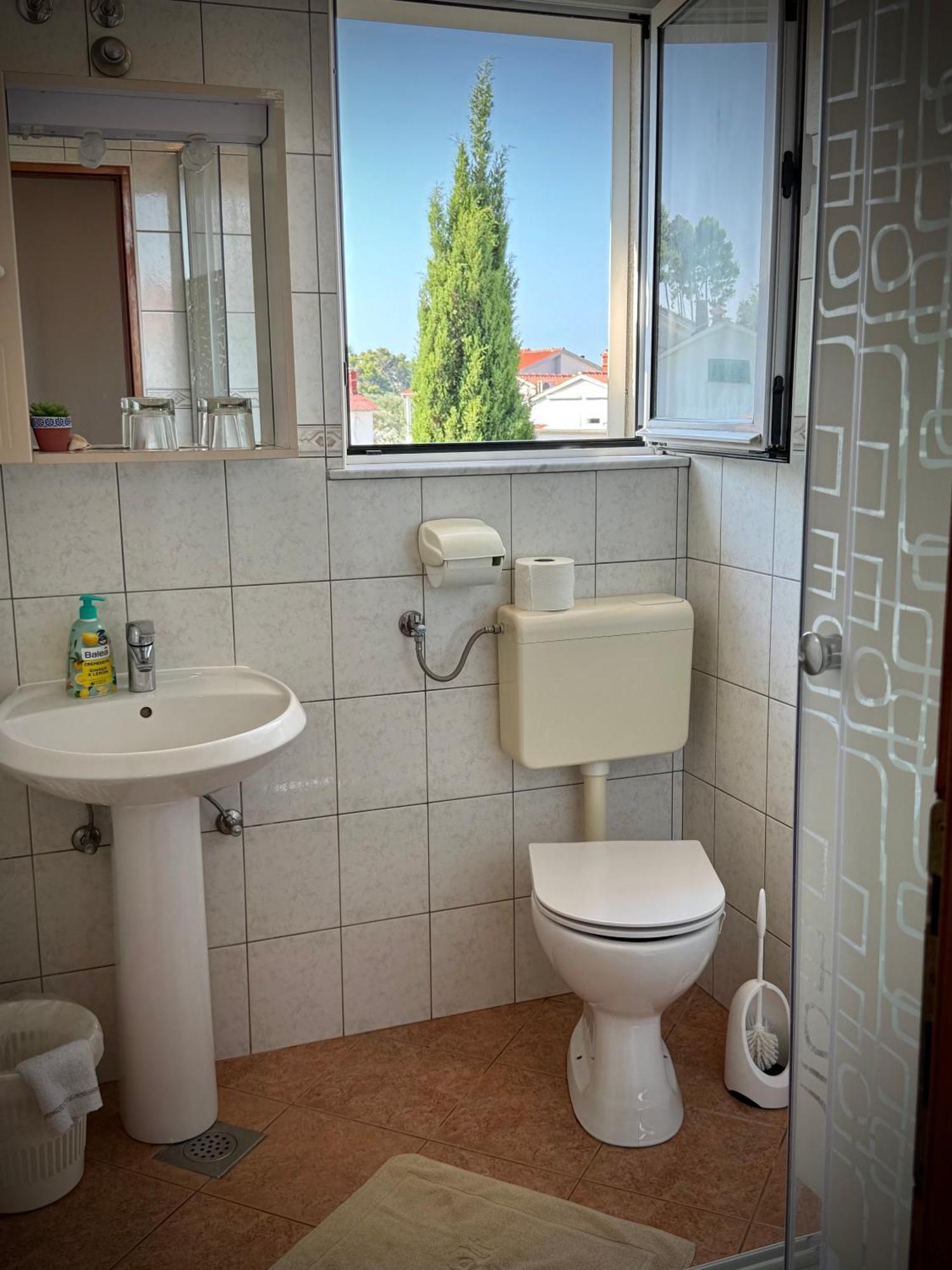 Apartments Maricic Банёл Экстерьер фото